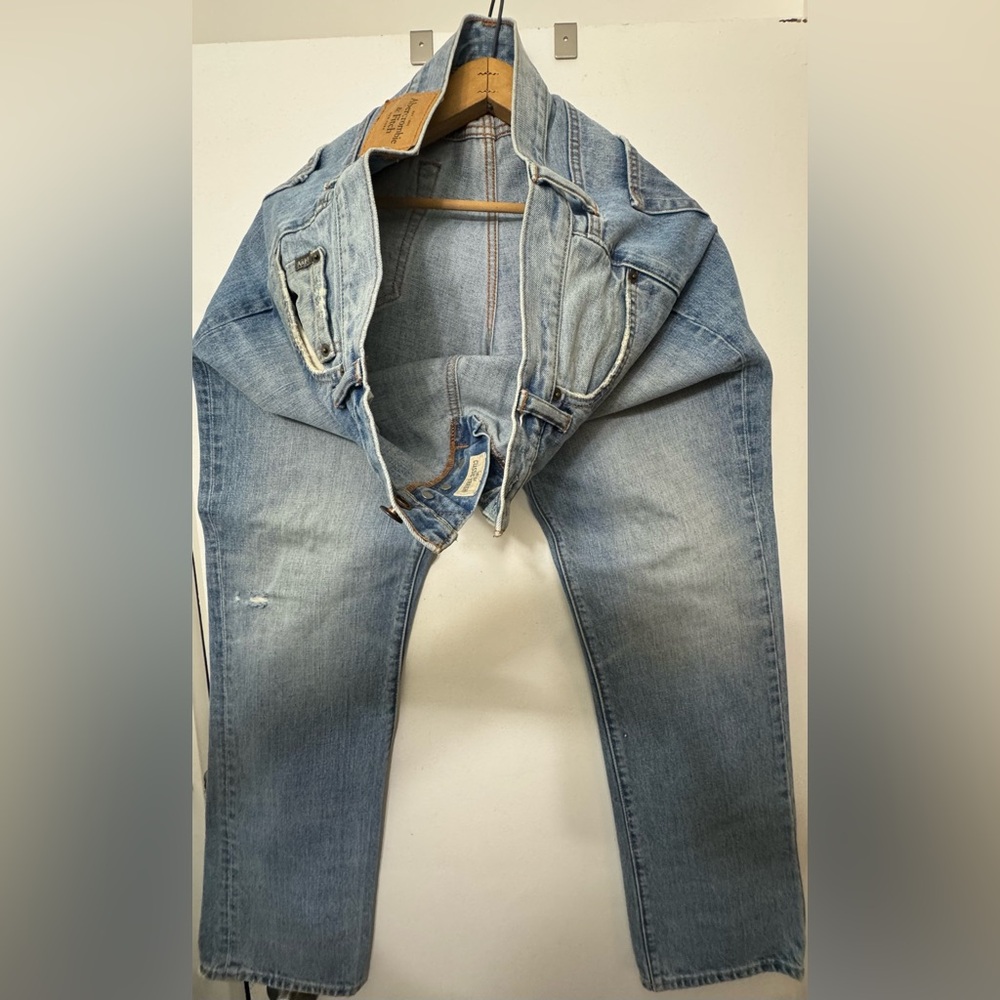Men’s- Abercrombie & Fitch Jeans “USED”